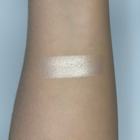 Glow Must Go On Highlighter Glow Must Go On Highlighter